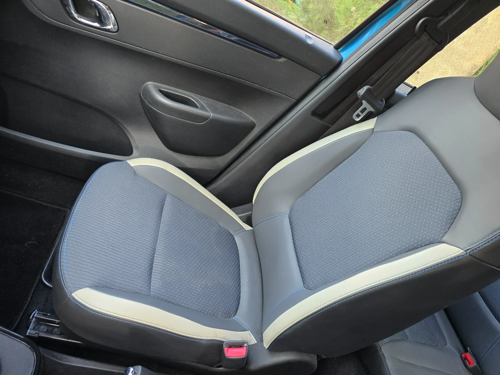 Dacia Spring CCS/NAVI/ГАРАНЦИЯ/БАРТЕР!, снимка 8 - Автомобили и джипове - 53660324