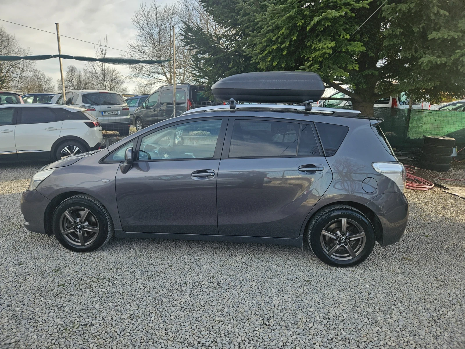 Toyota Verso 1.8 vvt -i 7 места, снимка 8 - Автомобили и джипове - 53799866