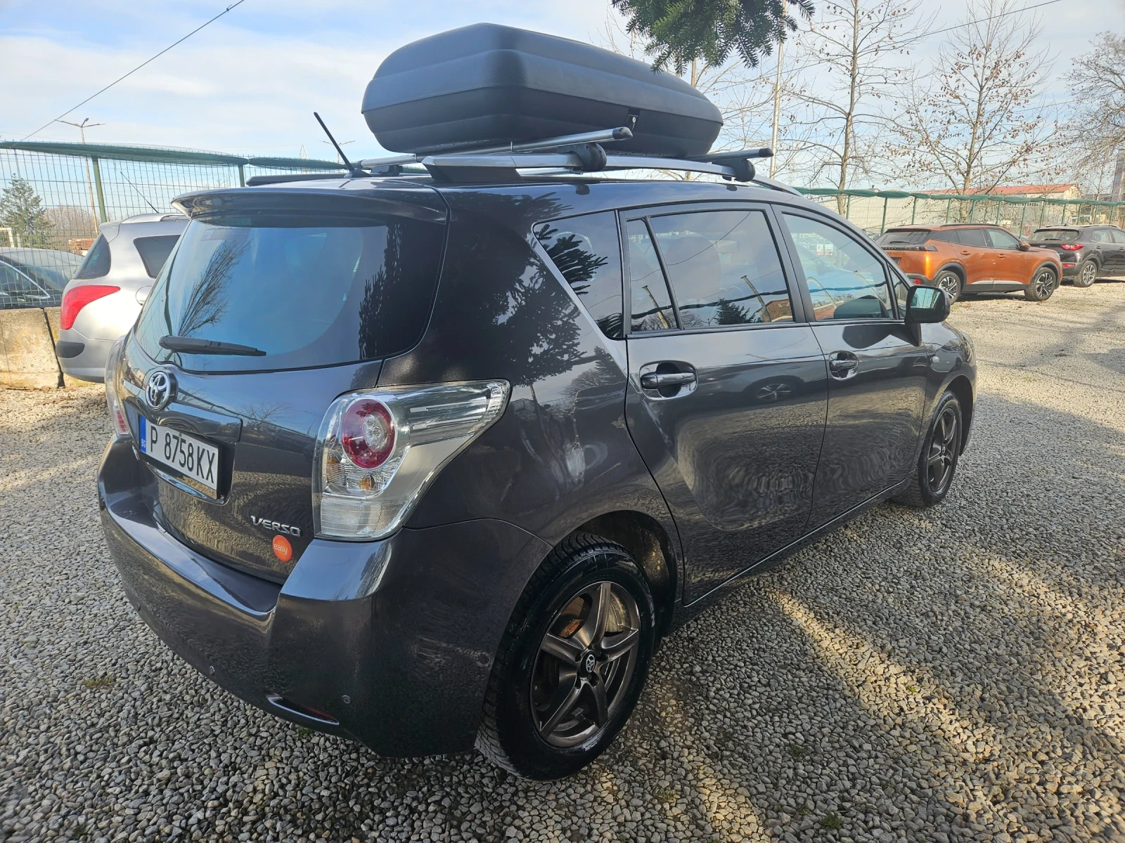 Toyota Verso 1.8 vvt -i 7 места, снимка 4 - Автомобили и джипове - 53799866