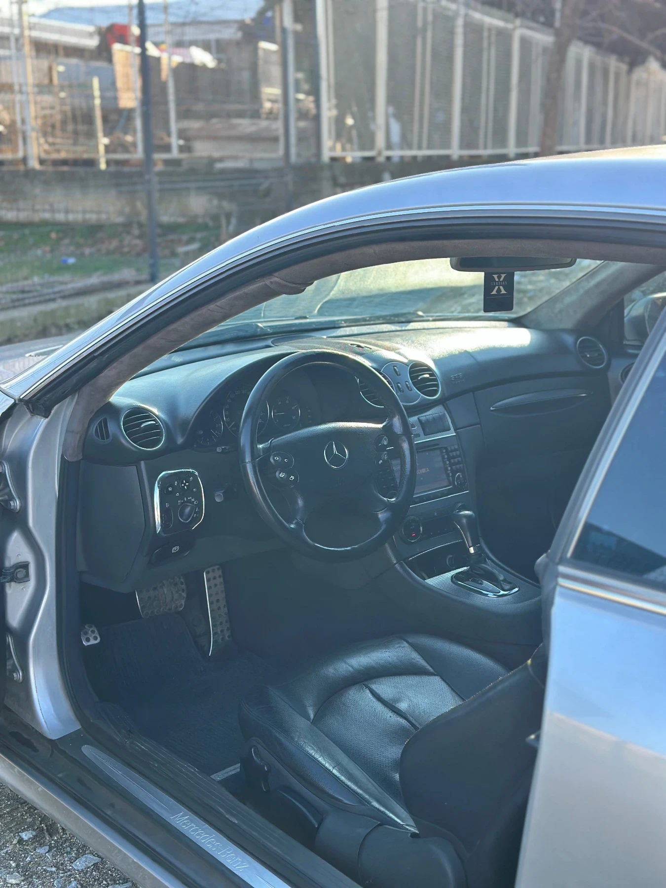 Mercedes-Benz CLK, снимка 7 - Автомобили и джипове - 53905657