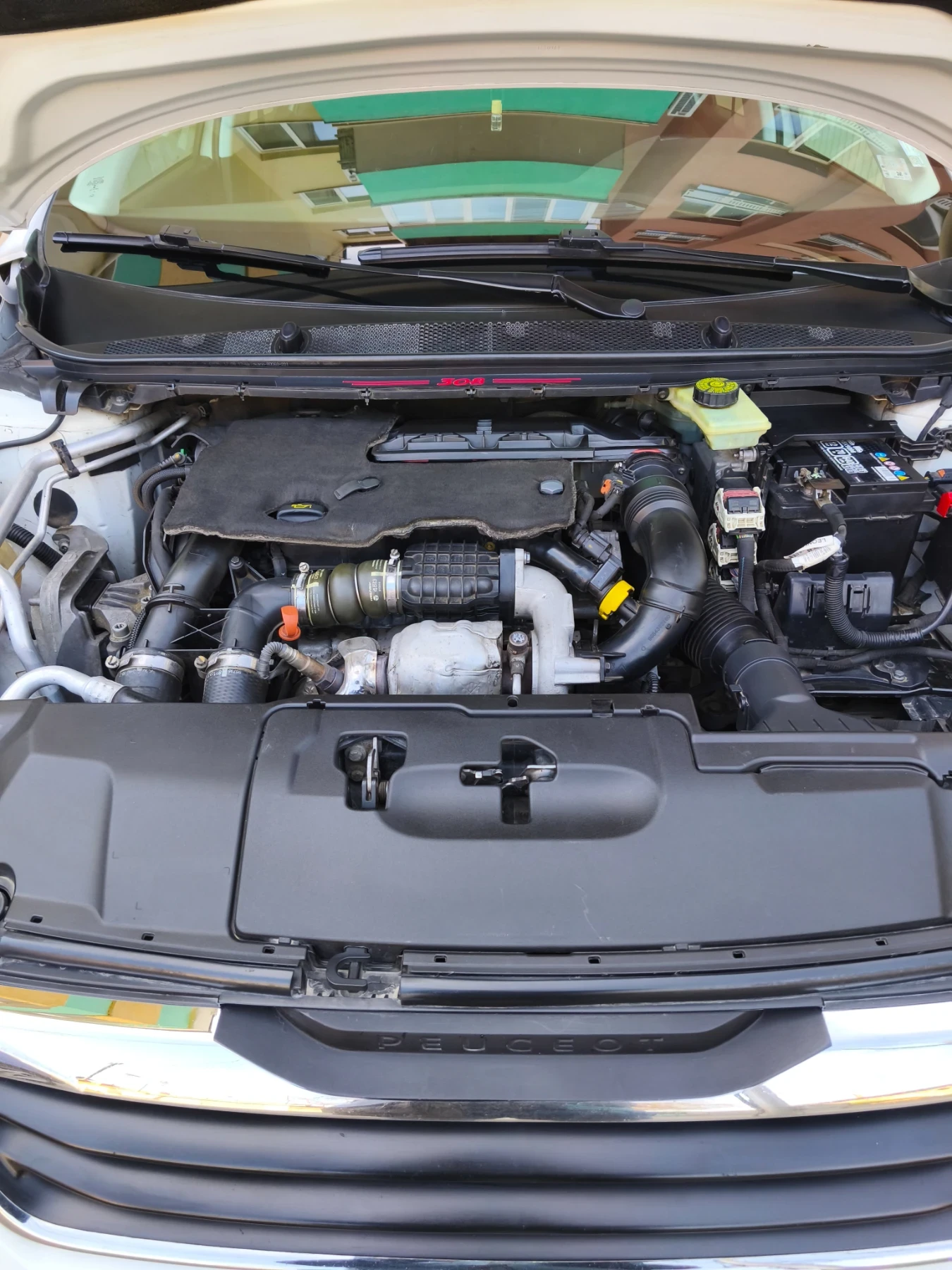 Peugeot 308 1.6 HDI, снимка 2 - Автомобили и джипове - 54178195