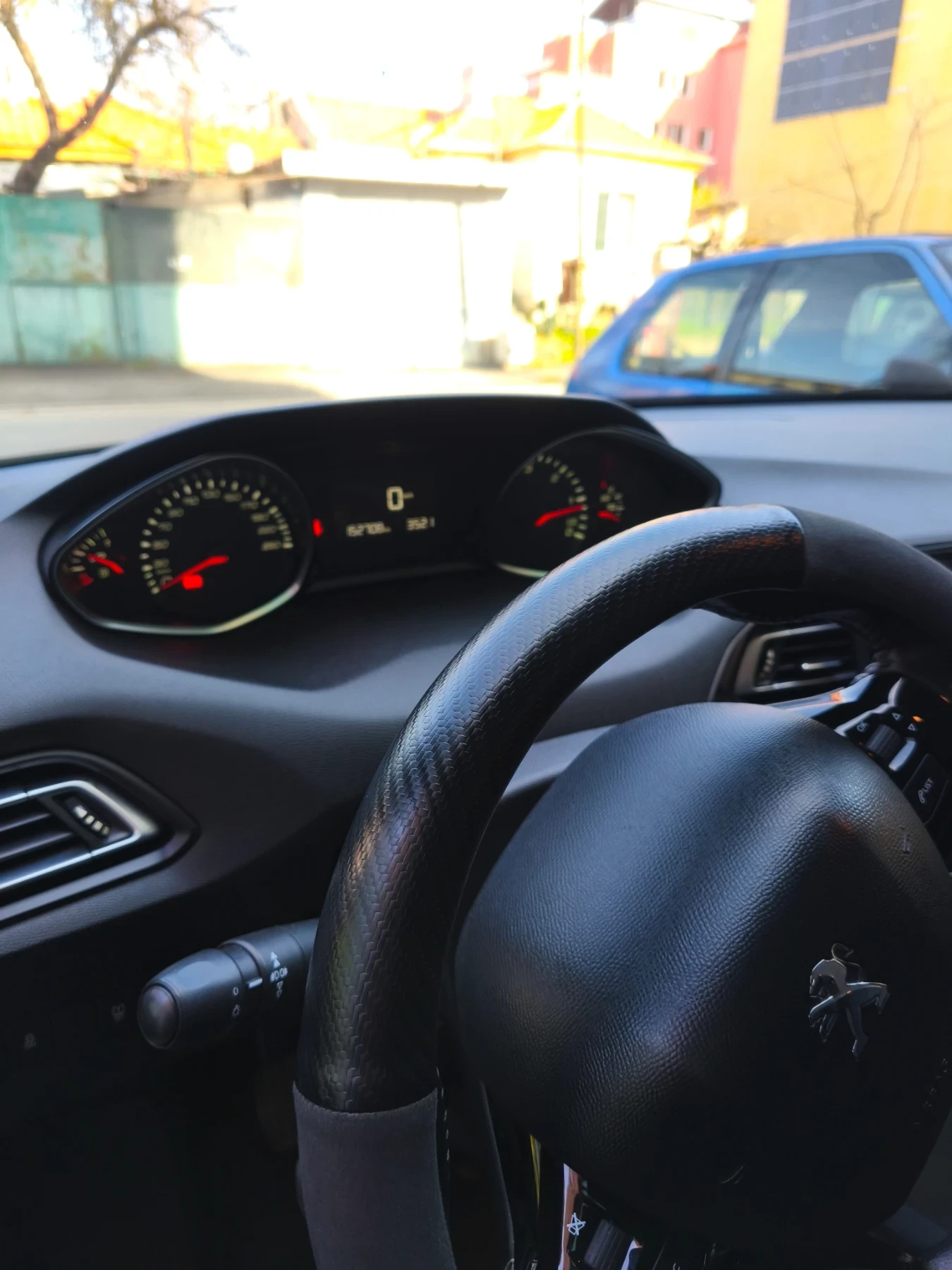 Peugeot 308 1.6 HDI, снимка 4 - Автомобили и джипове - 54178195