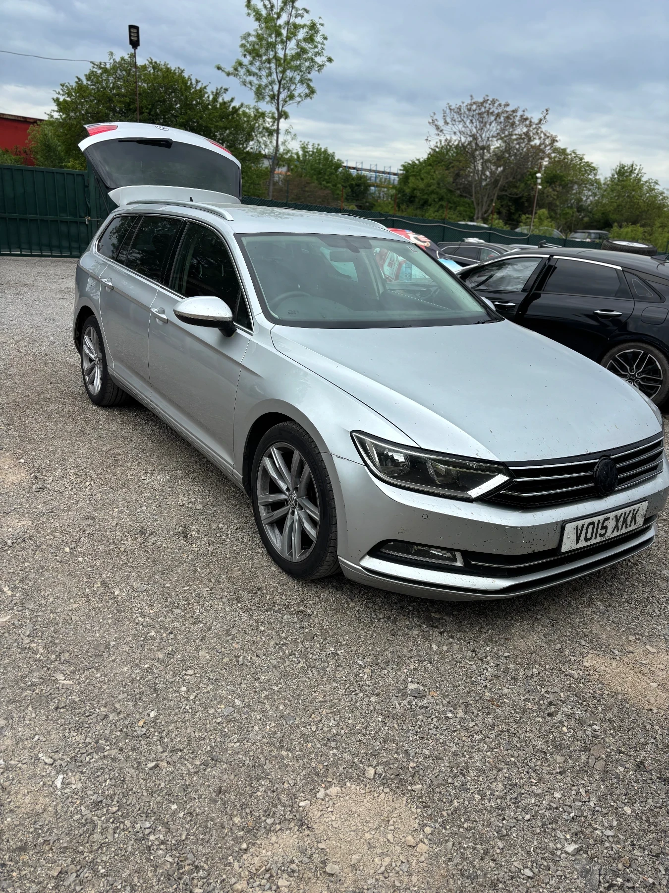 VW Passat B8 2.0 TDI, снимка 2 - Автомобили и джипове - 54449738
