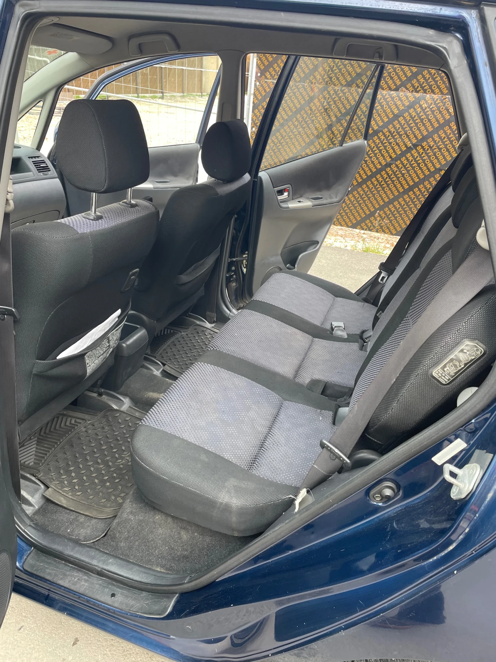 Toyota Corolla verso, снимка 5 - Автомобили и джипове - 54583587
