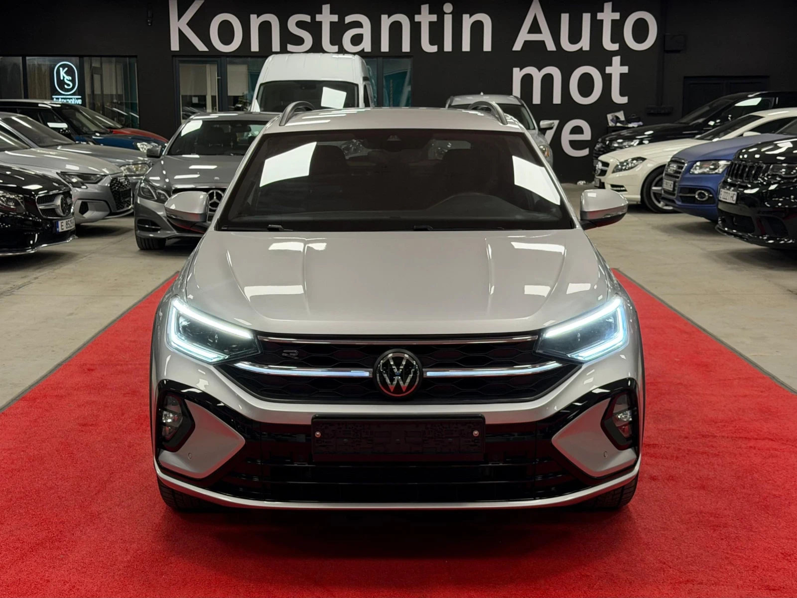 VW Taigo 2023 | R-line | 1.0 TSI | DSG7 | IQ Light, снимка 2 - Автомобили и джипове - 54724656