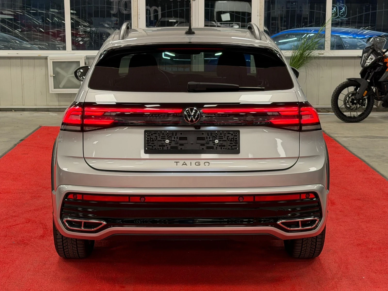 VW Taigo 2023 | R-line | 1.0 TSI | DSG7 | IQ Light, снимка 5 - Автомобили и джипове - 54724656