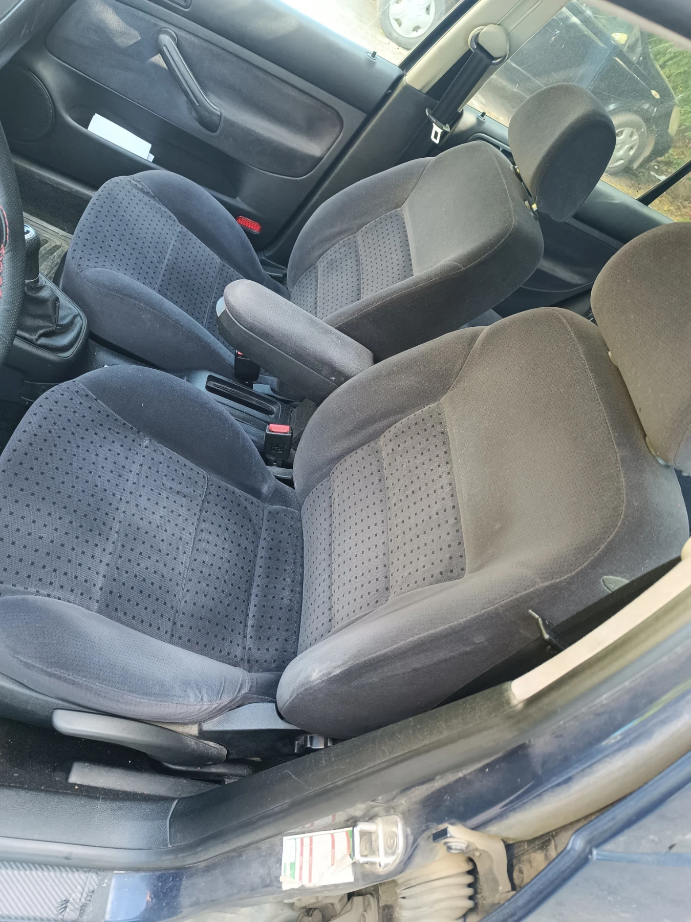 VW Golf 1.9 TDI, 90 к.с., снимка 2 - Автомобили и джипове - 55026618