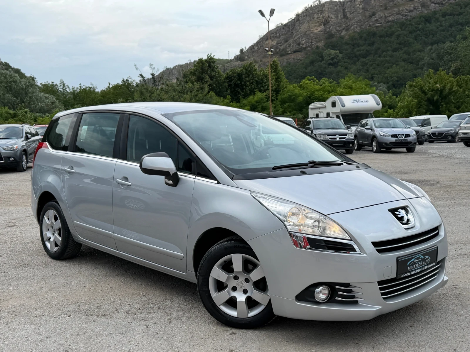 Peugeot 5008 1.6HDI 7МЕСТА/KLIMATRONIK/ЛЕТИ ДЖ./УНИКАТ