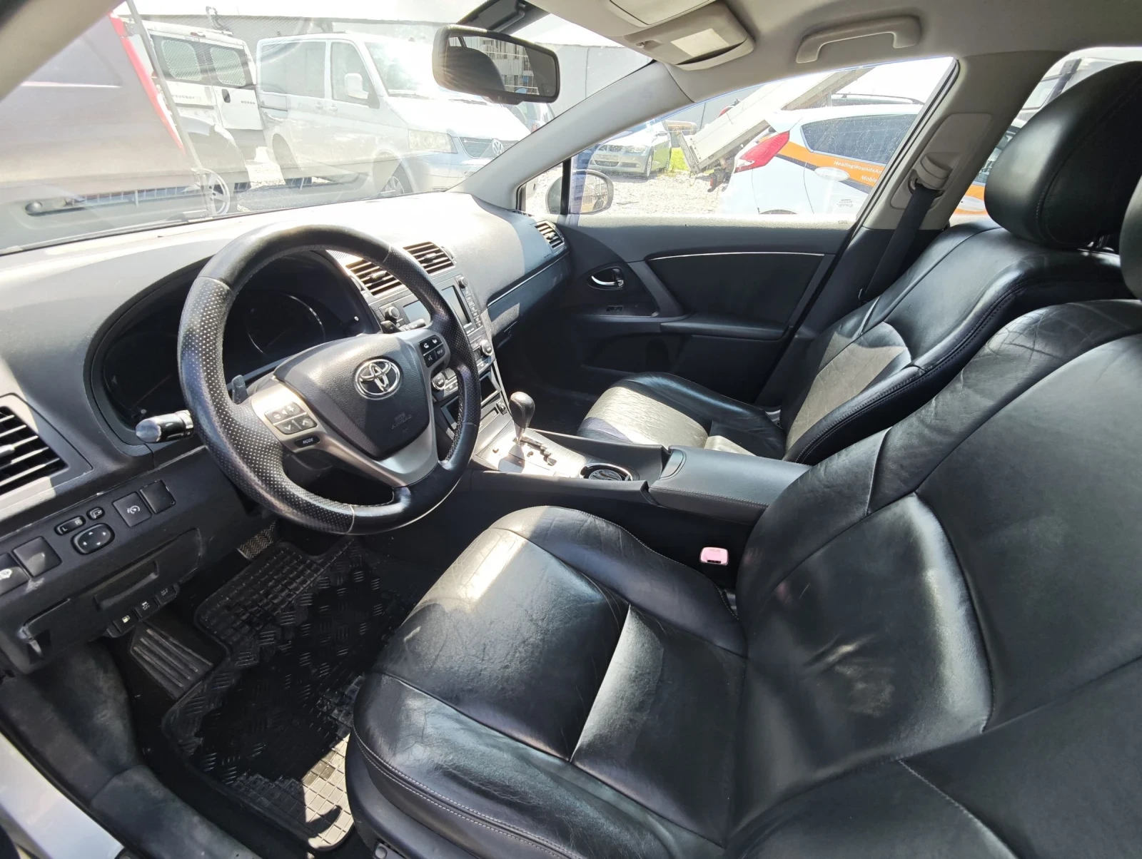 Toyota Avensis, снимка 9 - Автомобили и джипове - 55300718