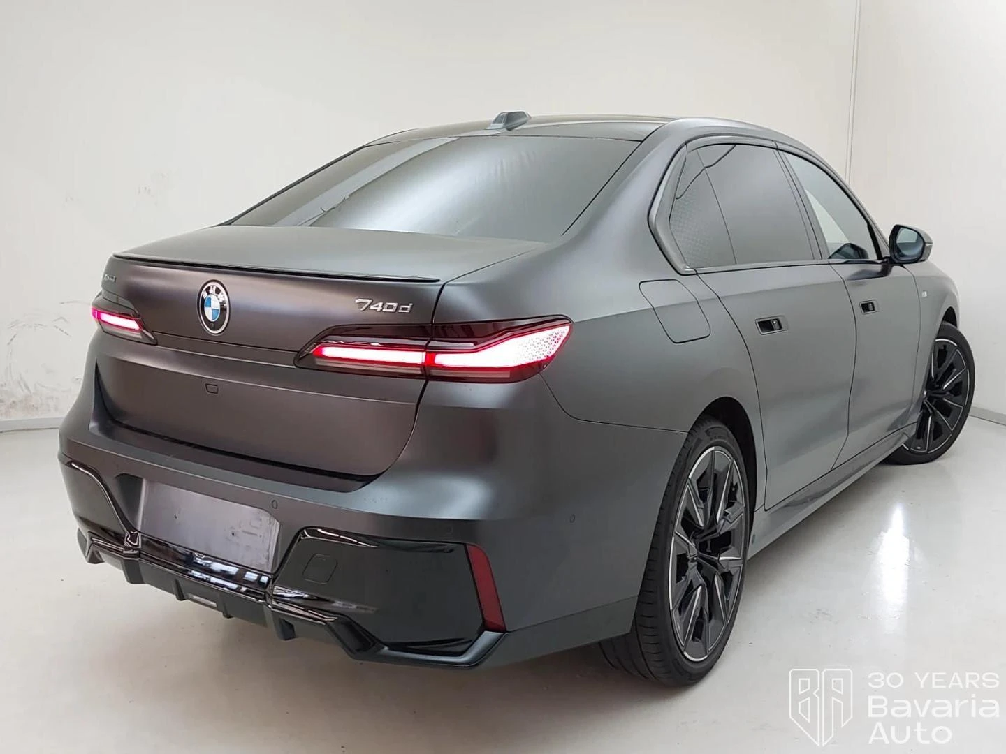 BMW 740 d xDrive M Sport Paket Sportautomatic, снимка 3 - Автомобили и джипове - 55325184