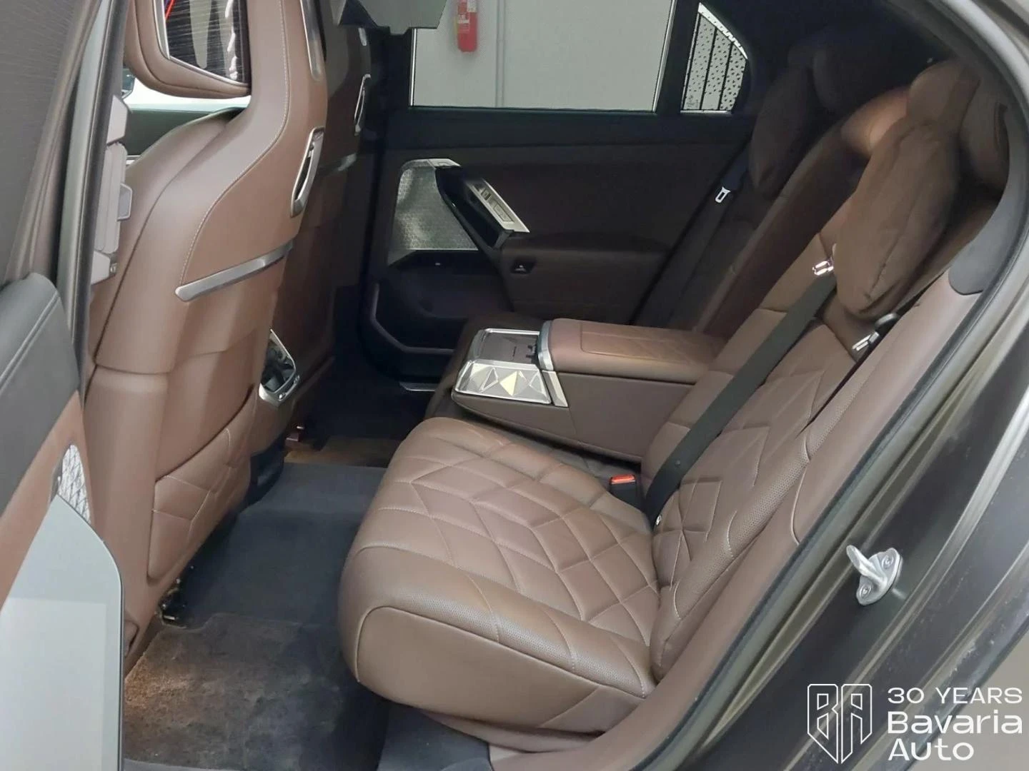BMW 740 d xDrive M Sport Paket Sportautomatic, снимка 8 - Автомобили и джипове - 55325184