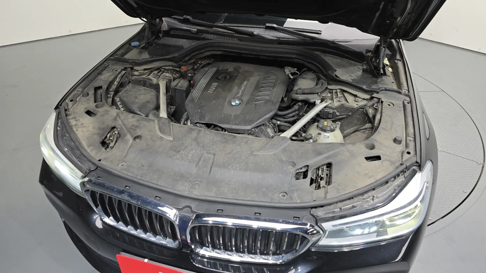BMW 6 GT 630D XDRIVE LUXURY| PANORAMA| HUD| ПОДГРЕВ| ОБДУХВ, снимка 5 - Автомобили и джипове - 55351072