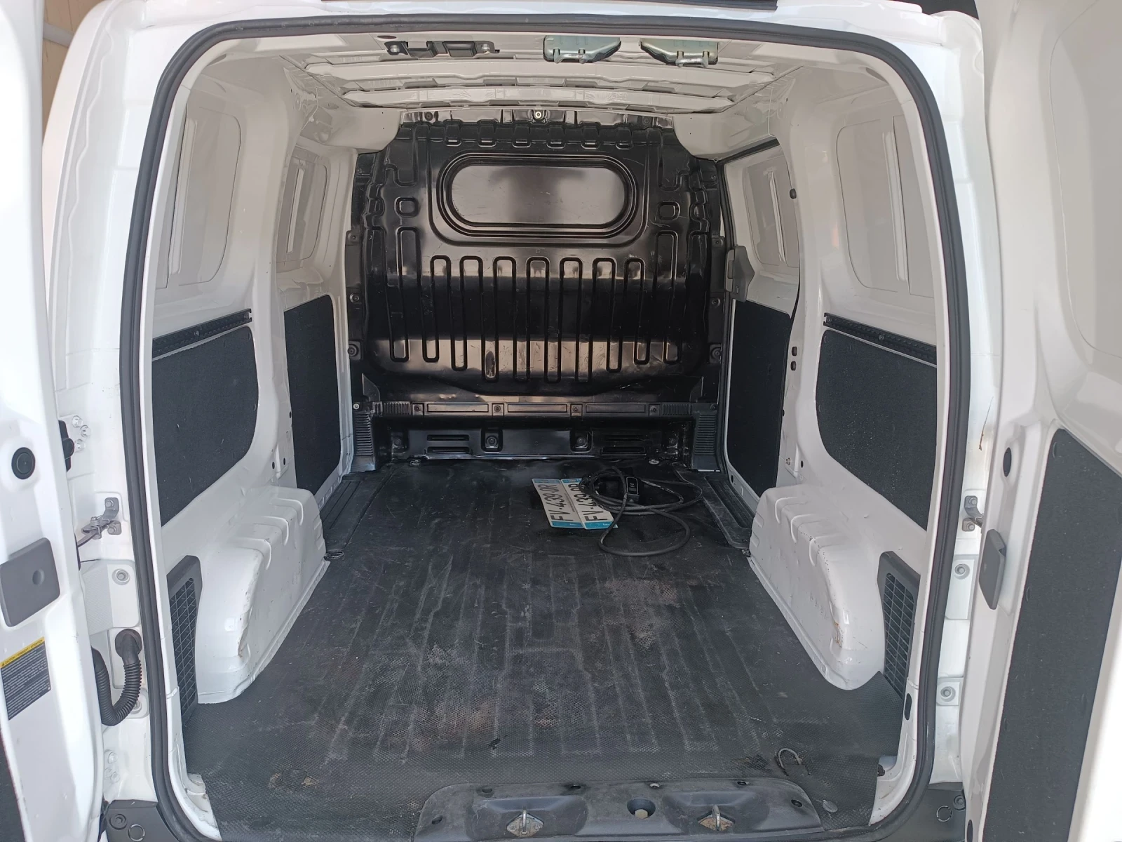 Nissan e-NV200 Electrik 40 KW, снимка 12 - Автомобили и джипове - 55463661