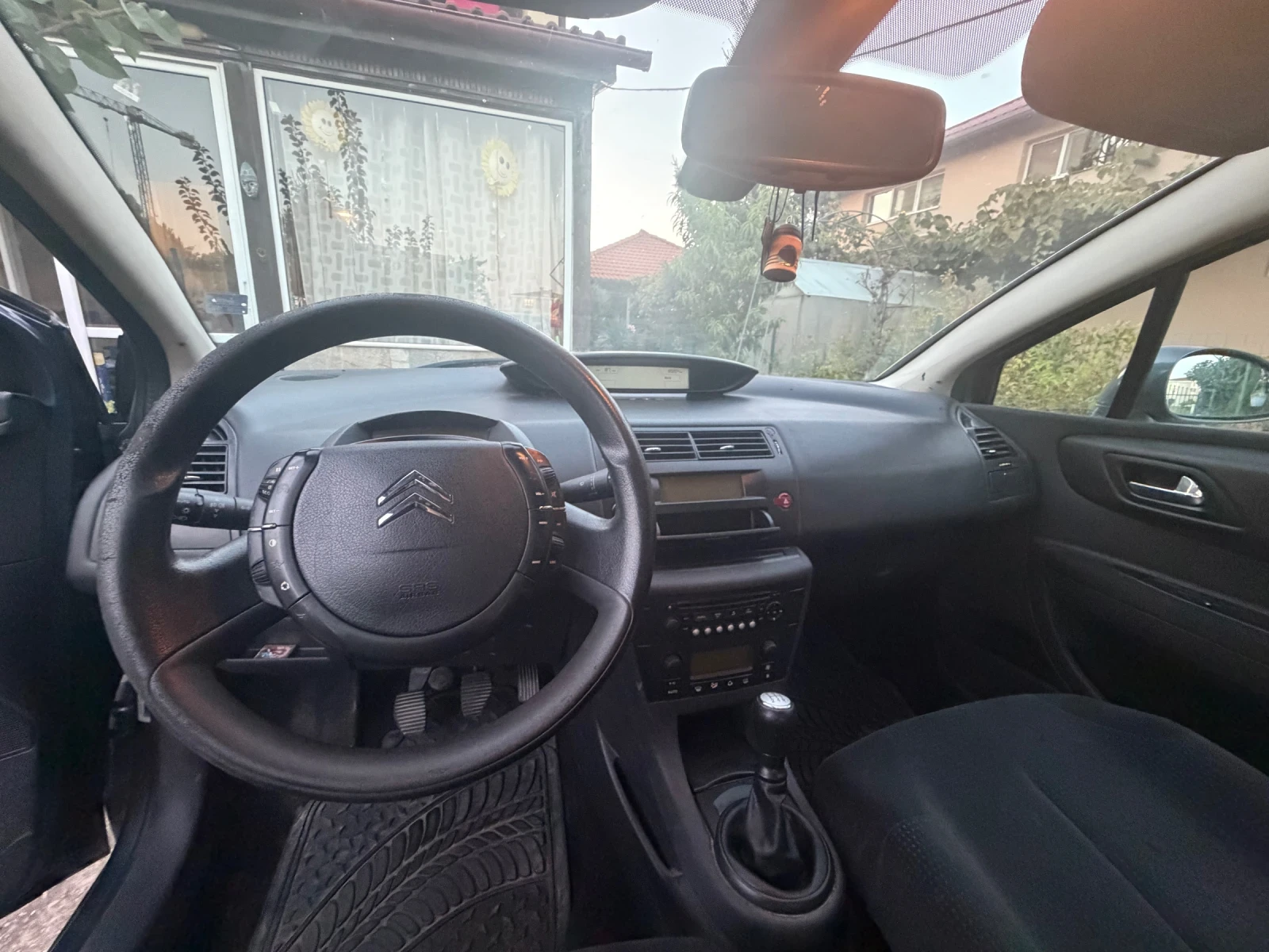 Citroen C4 1.4, снимка 11 - Автомобили и джипове - 56075447