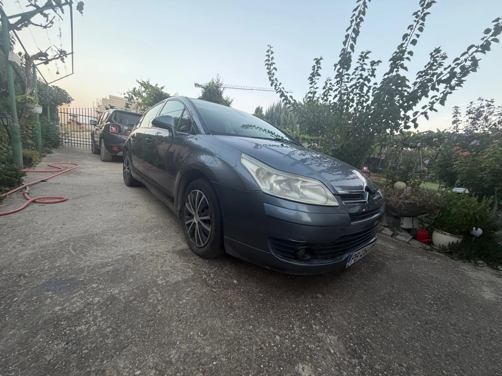 Citroen C4 1.4, снимка 3 - Автомобили и джипове - 56075447