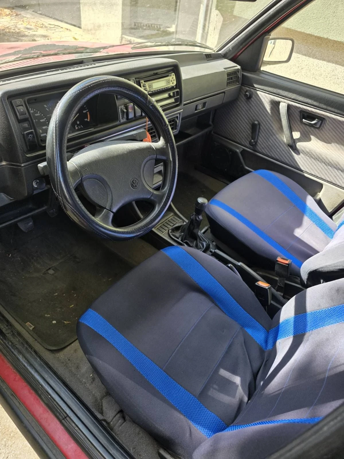 VW Jetta Подсилено окачване, снимка 4 - Автомобили и джипове - 56634442