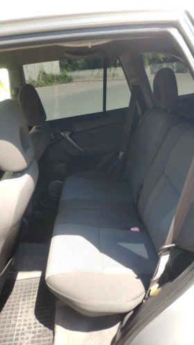 Toyota Rav4 2.0 D-4D , снимка 9