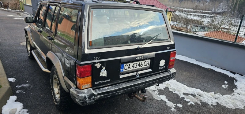 Jeep Cherokee, снимка 4 - Автомобили и джипове - 49035678