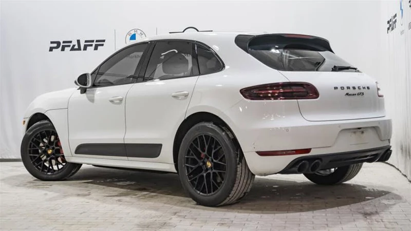 Porsche Macan GTS* BOSE* ПАНОРАМА* КАМЕРА* МЪРТВА ТОЧКА* КЕЙЛЕС, снимка 4 - Автомобили и джипове - 52990123