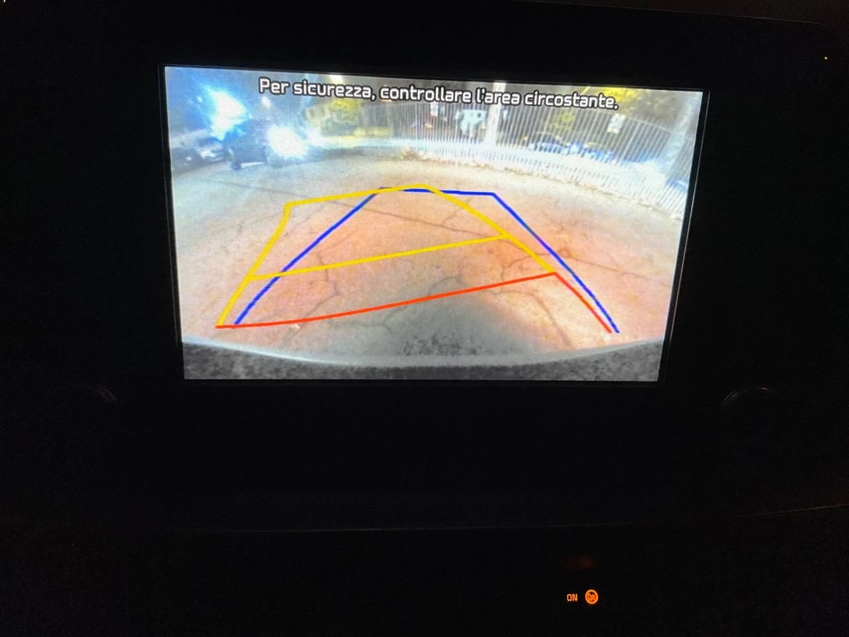 Kia Stonic 1.4* * 2019.* * * * *  | Mobile.bg   13