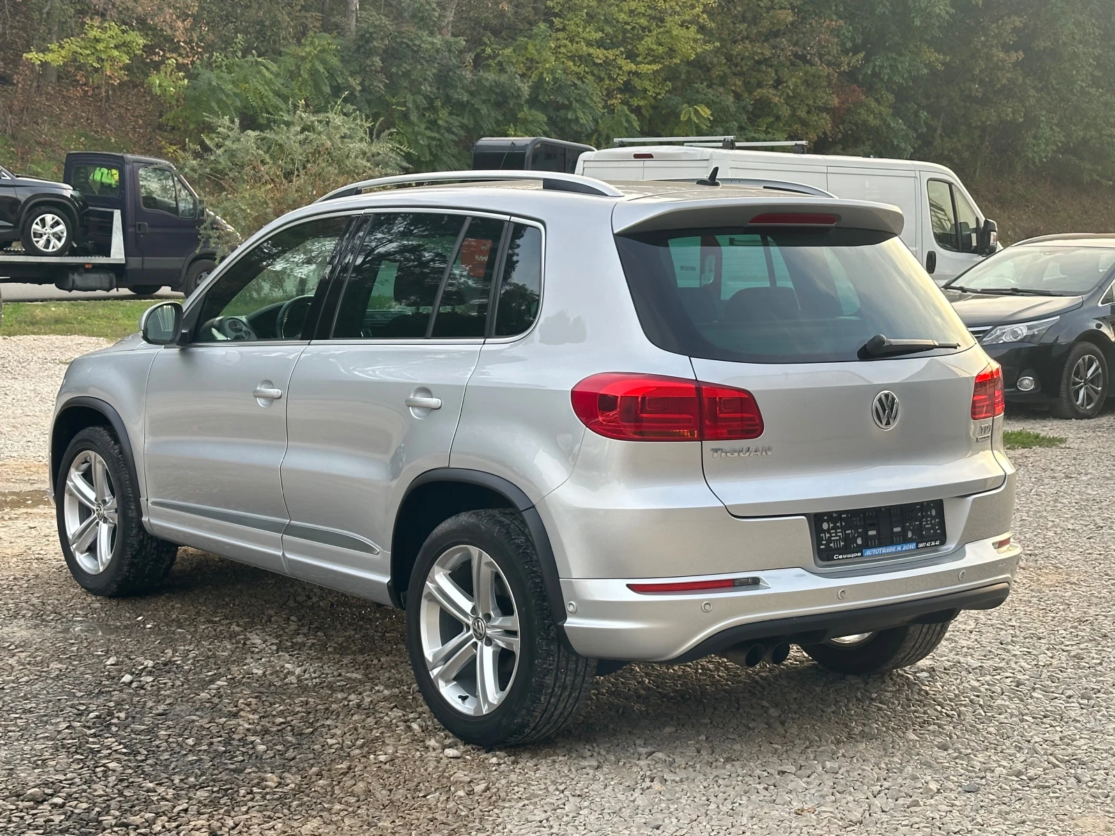 VW Tiguan 2.0TDI* FACE* R-LINE* TOP - изображение 6