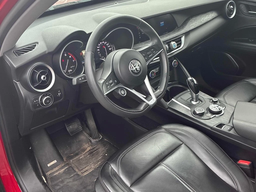 Alfa Romeo Stelvio * AWD * CARFAX * БЕЗ ПЪРВОНАЧАЛНА ВНОСКА - изображение 4