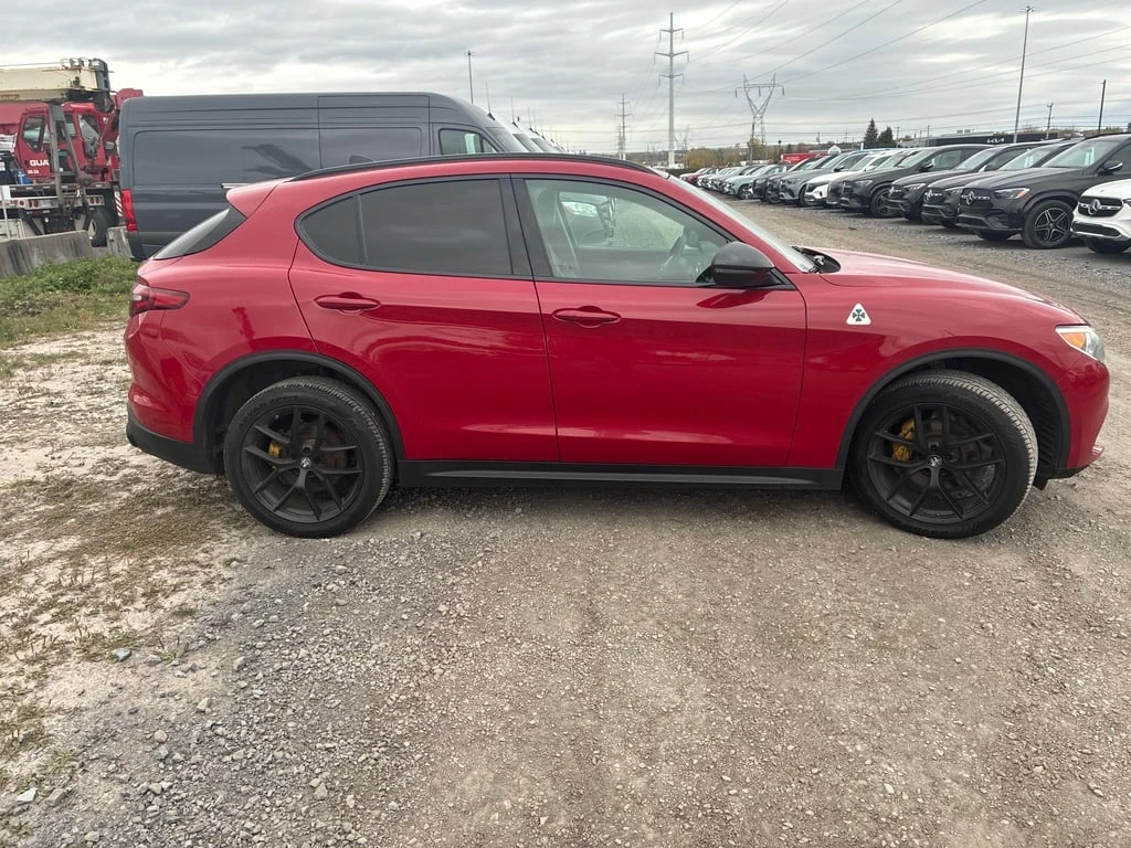 Alfa Romeo Stelvio * AWD * CARFAX * БЕЗ ПЪРВОНАЧАЛНА ВНОСКА - изображение 3