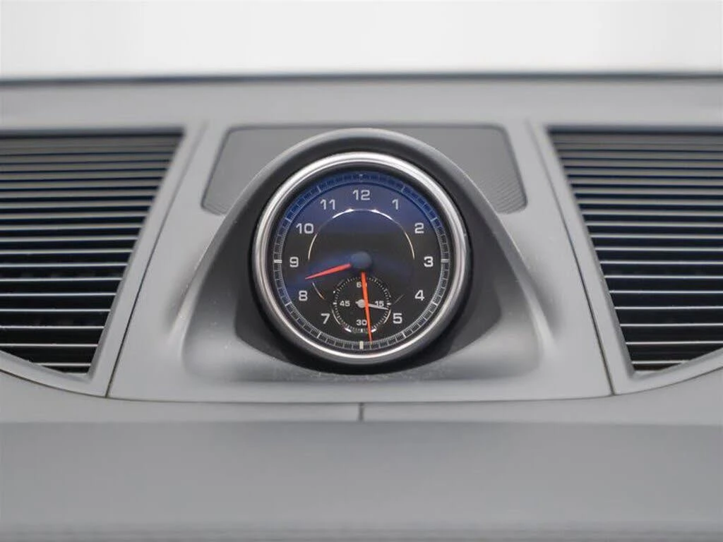 Porsche Macan GTS* BOSE* ПАНОРАМА* КАМЕРА* МЪРТВА ТОЧКА* КЕЙЛЕС - изображение 10