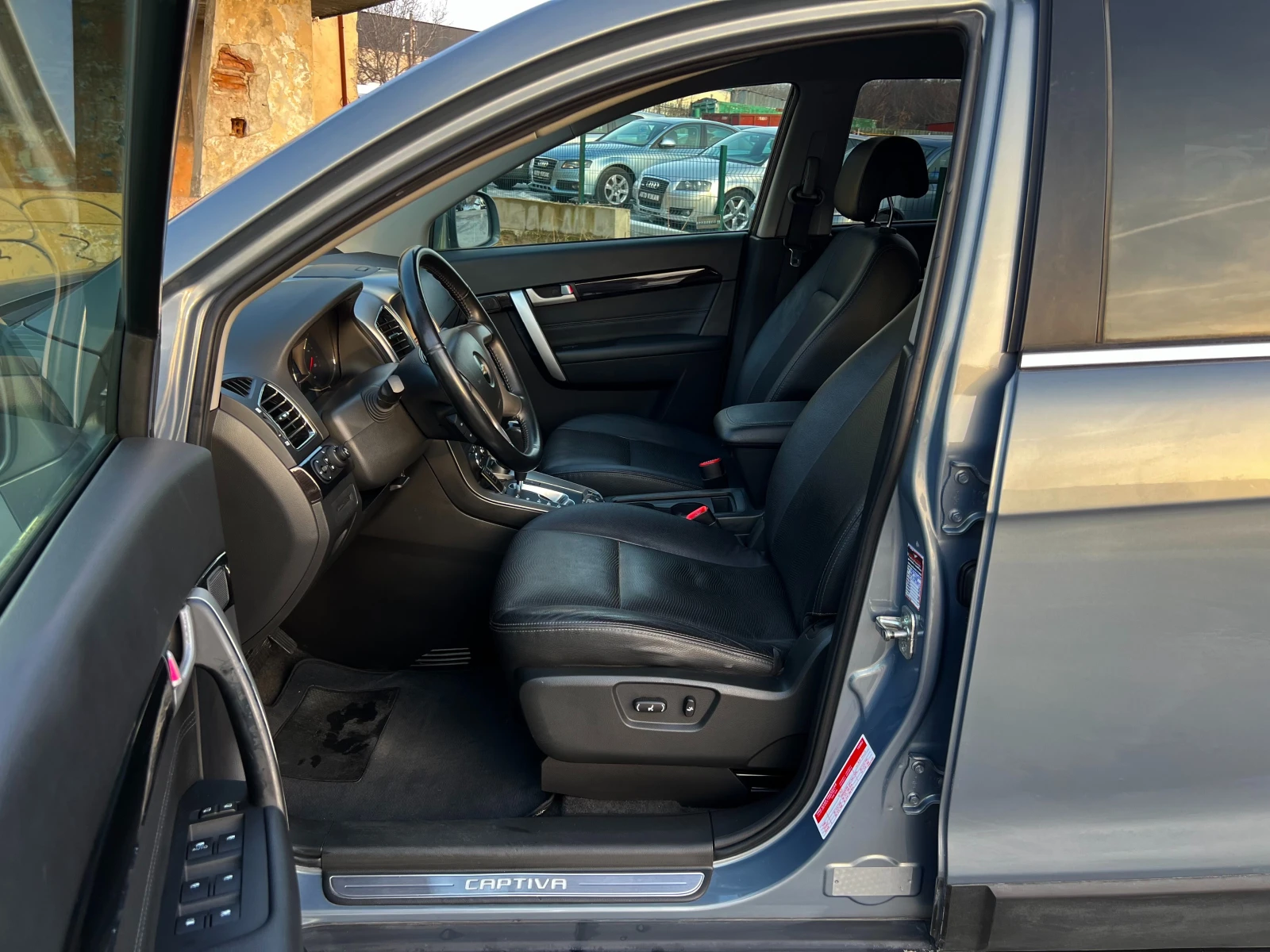 Chevrolet Captiva 2.2D-184к.с-6+ 1-FULL екстри - изображение 9