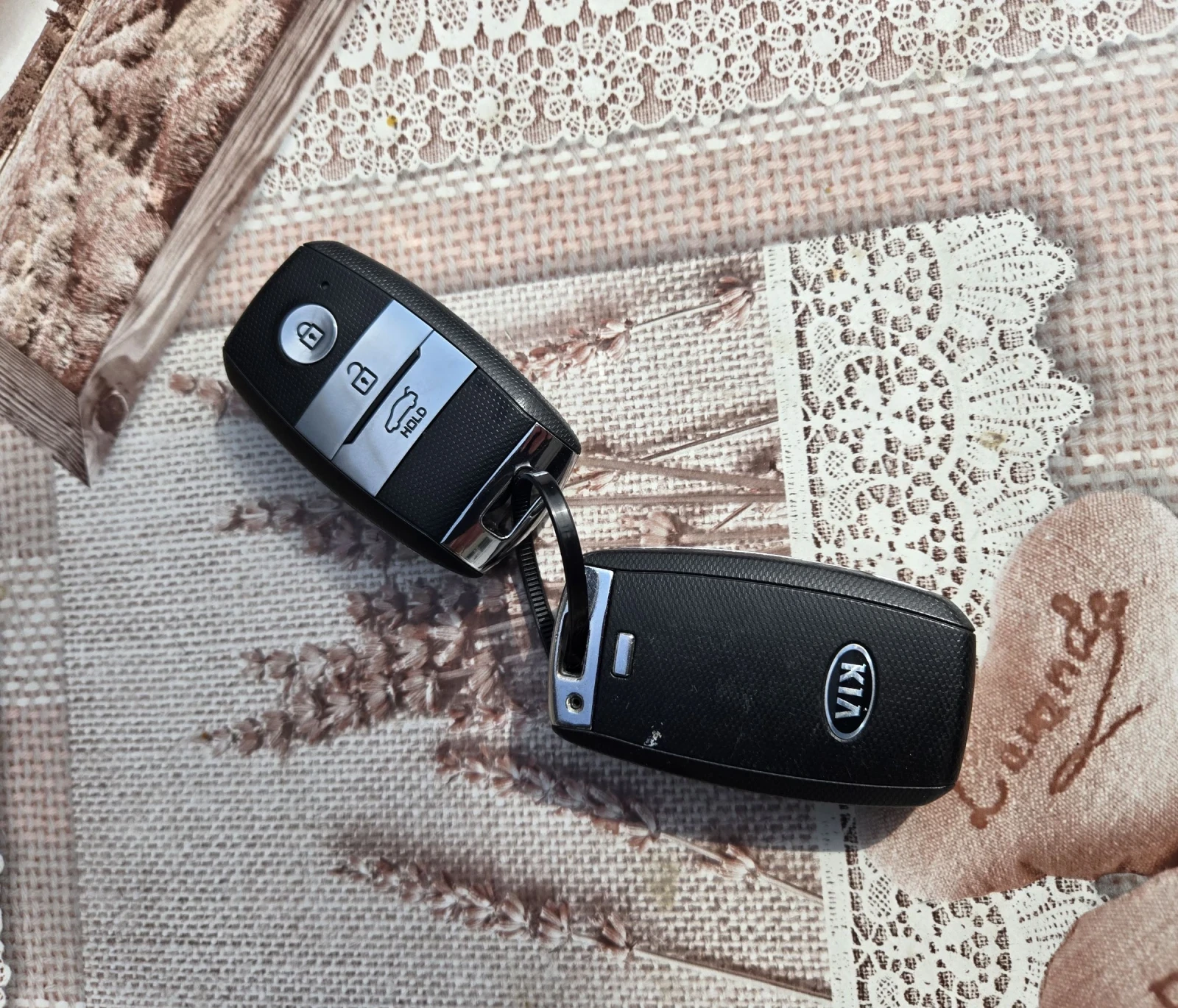 Kia Sorento FULL 2.2CRDI 4x4 PANORAMA PLATINIUM, снимка 10 - Автомобили и джипове - 54046635