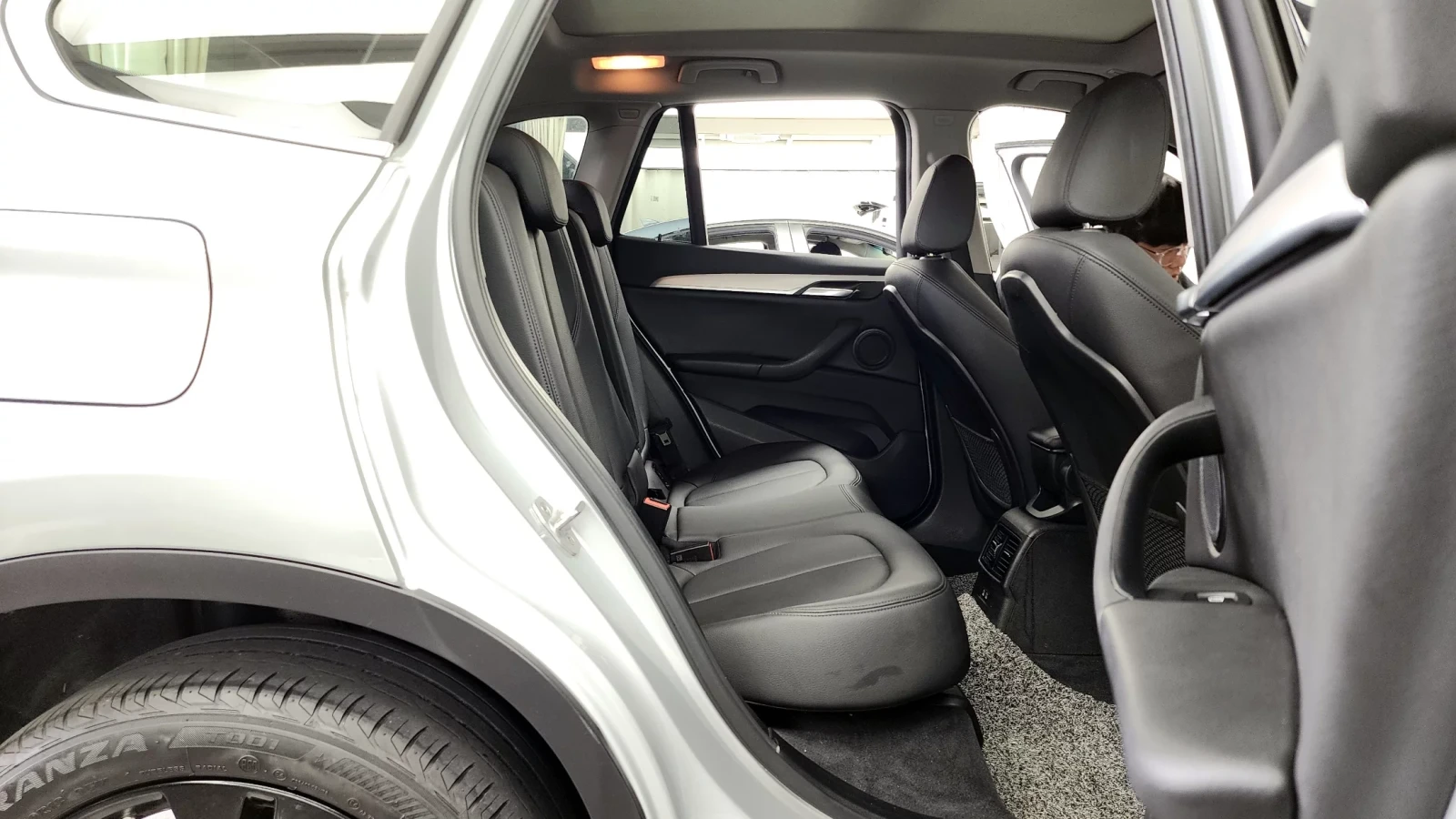 BMW X1 xDrive 20i Advantage | Mobile.bg � ����������� 7