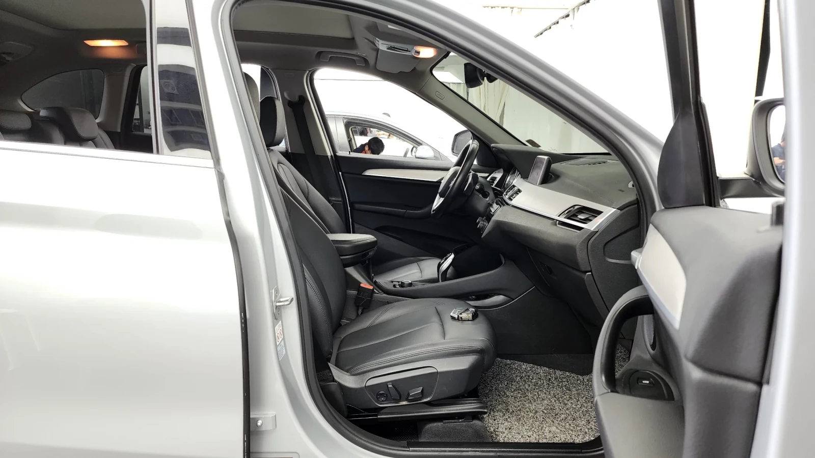 BMW X1 xDrive 20i Advantage | Mobile.bg � ����������� 6
