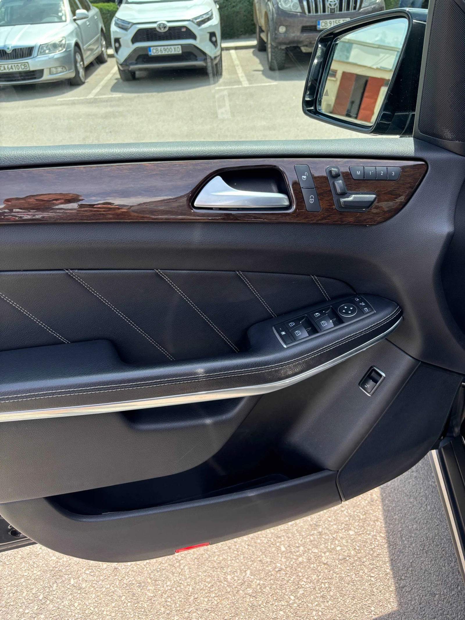 Mercedes-Benz GL 350, снимка 11 - Автомобили и джипове - 54863484
