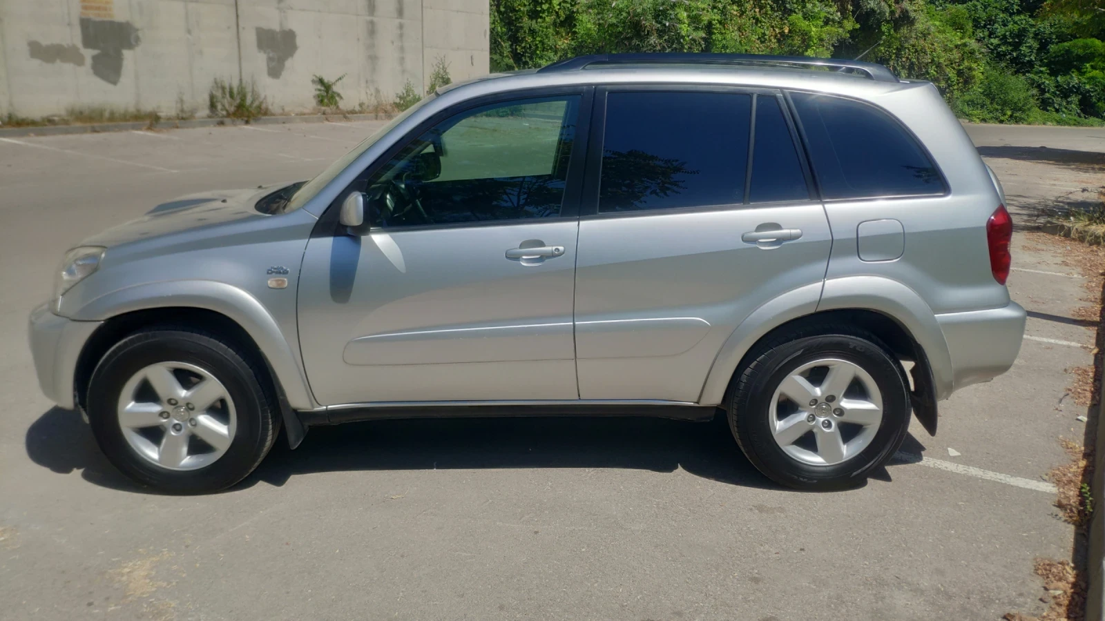 Toyota Rav4 2.0 D-4D , снимка 4 - Автомобили и джипове - 55641833