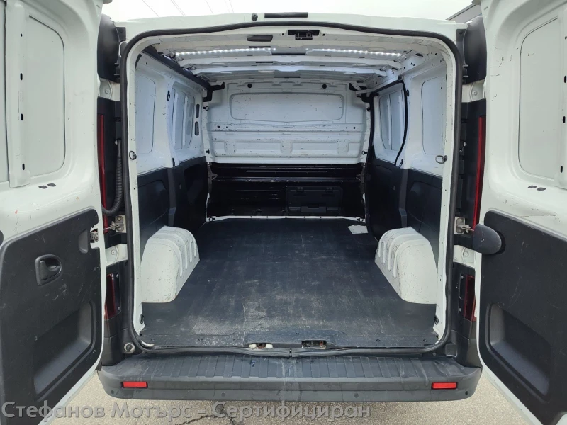 Renault Trafic L1H1 2.0 dCi (120HP) MT6, снимка 14 - Бусове и автобуси - 48249700