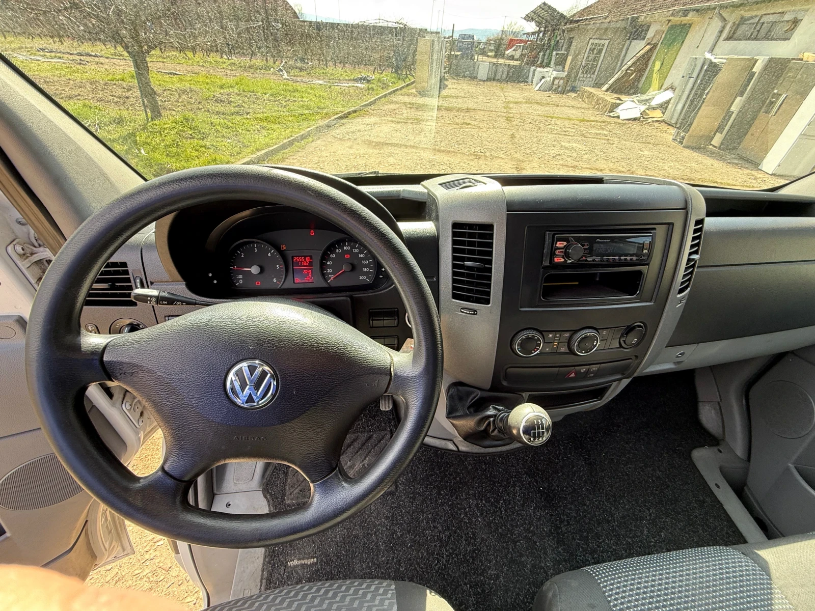 VW Crafter, снимка 15 - Бусове и автобуси - 53767108