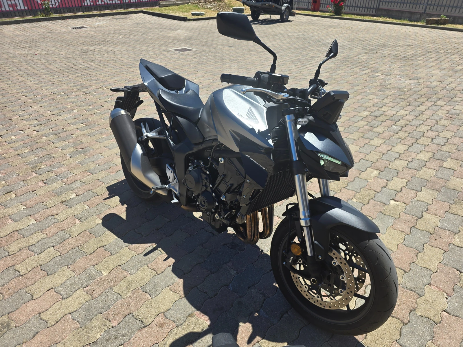 Honda Hornet 1000
