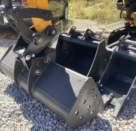 Багер JCB JCB8025ZTS, снимка 8
