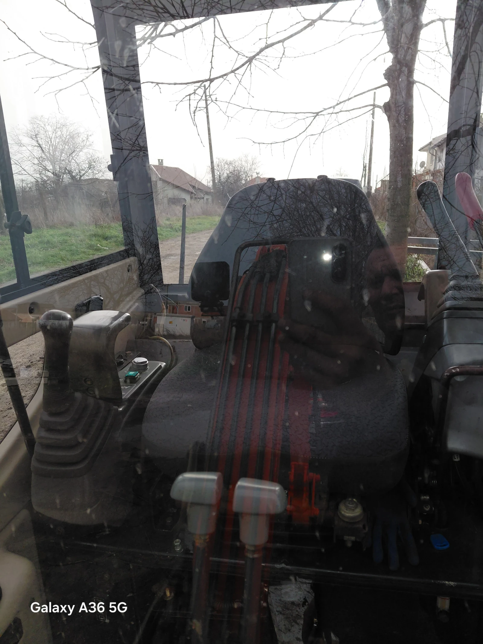 Багер Hitachi Zx 18, снимка 5 - Индустриална техника - 54140372