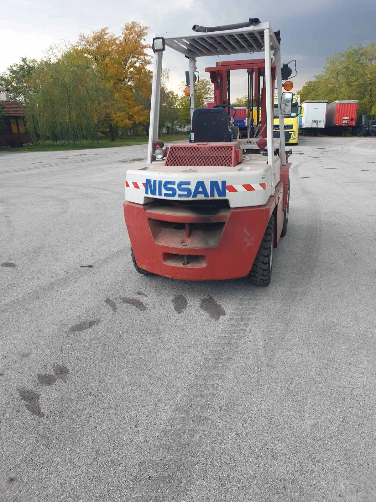  Nissan  3.5t | Mobile.bg   8