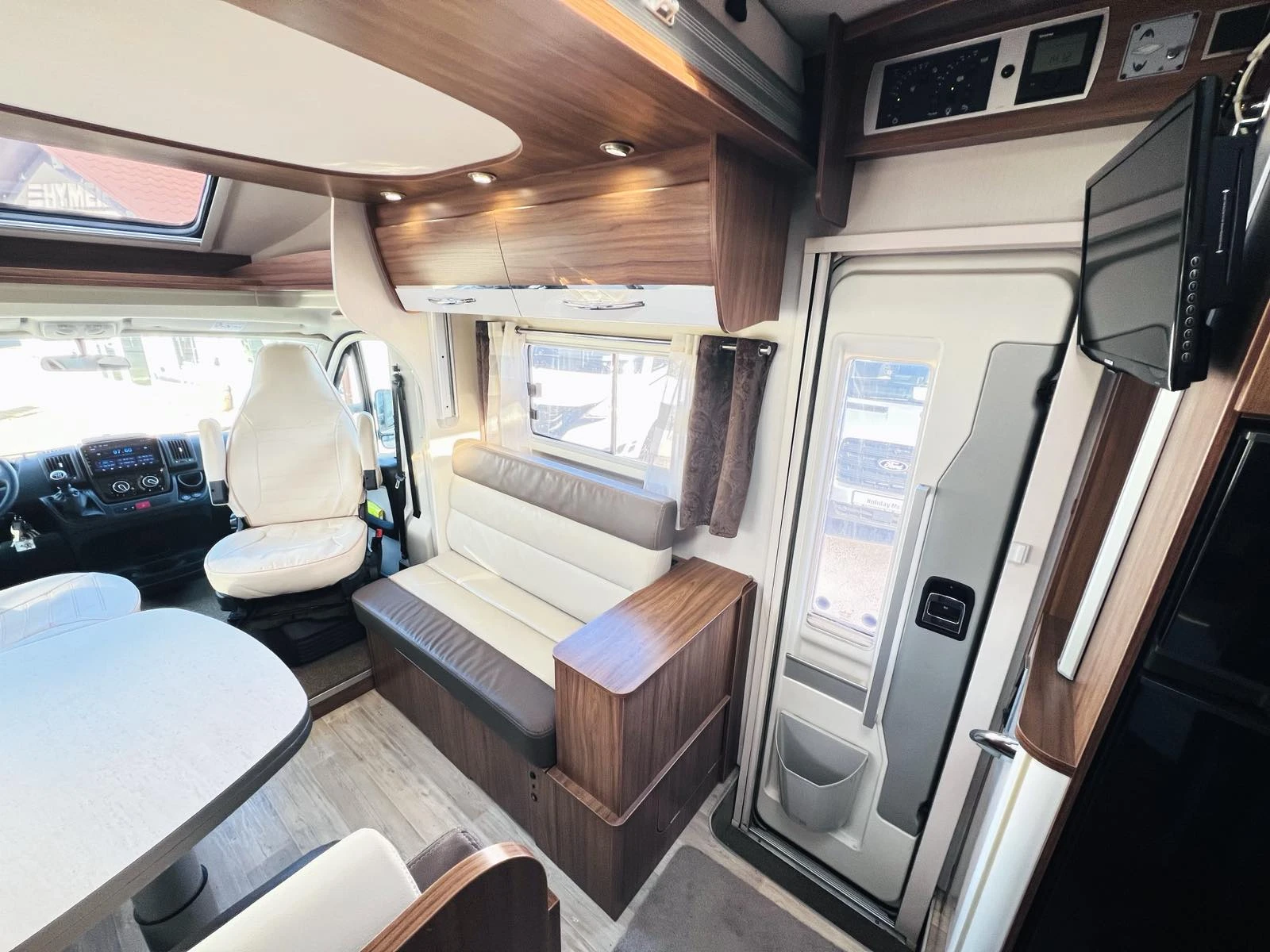������ Pilote P 716 ESSENTIEL. �������� ����� �������� | Mobile.bg � ����������� 10