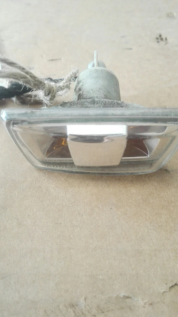 Мигач ляв на калник Опел Астра Н