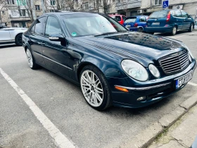 Mercedes-Benz E 220, снимка 1