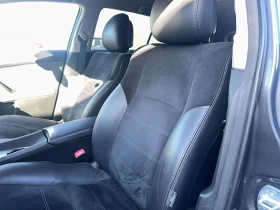 Toyota Avensis 1.8 Бензин , снимка 10
