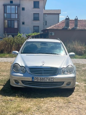 Mercedes-Benz C 220, снимка 2