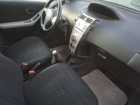 Toyota Yaris 1.3i ESKLUZIVE SPEZIALL, снимка 11