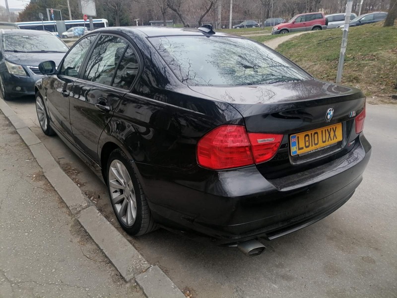 BMW 320, снимка 11 - Автомобили и джипове - 44687915