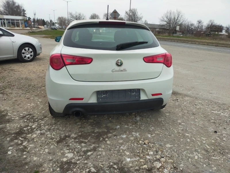 Alfa Romeo Giulietta 1,4/газ/, снимка 9 - Автомобили и джипове - 45017362