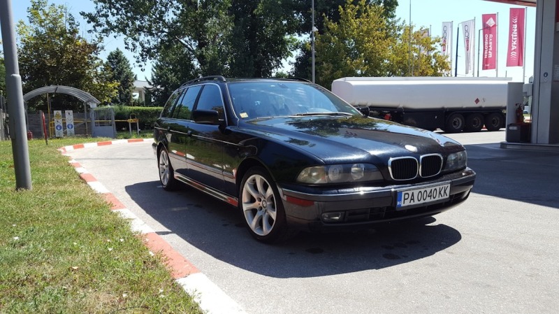 BMW 525, снимка 1 - Автомобили и джипове - 45954891