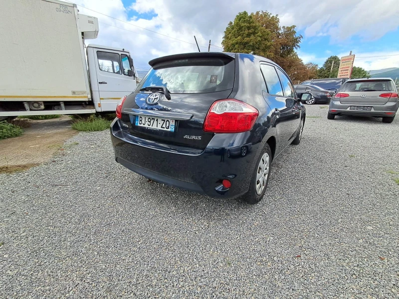 Toyota Auris 1.4 6-ск, снимка 4 - Автомобили и джипове - 46258456